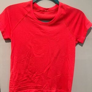 Lululemon Swiftly Tech Short Sleeve Shirt